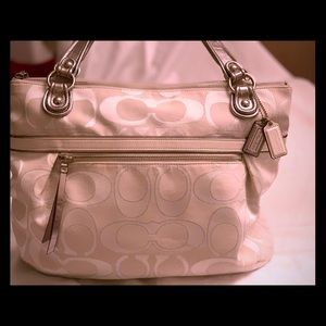 NWOT- Ivory & Metallic Silver Coach Logo Bag